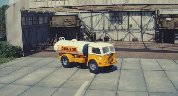 Fiat_665_TDW_1-72 - CPN-postwar cargo (11) Fiat 665 Tanker + Viberti tank trailer (Set)