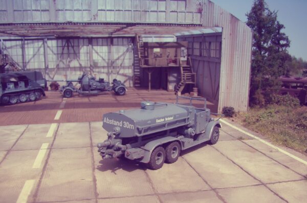 Henschel 33 "Pitomnik Tanker"