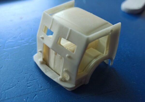 F665 Cabin (3) Fiat 665 with Flakvierling