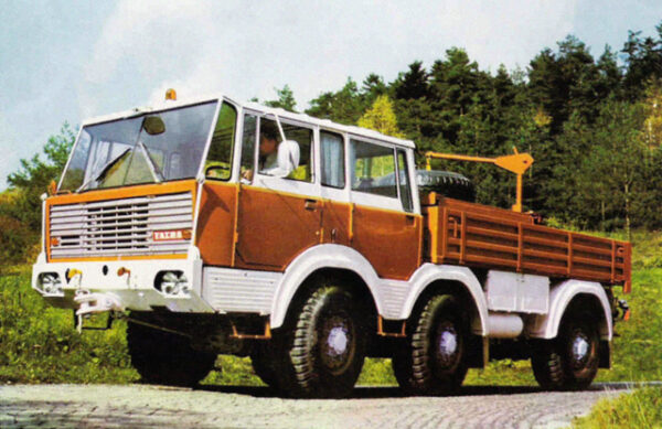 Tatra 813 Zugmaschine