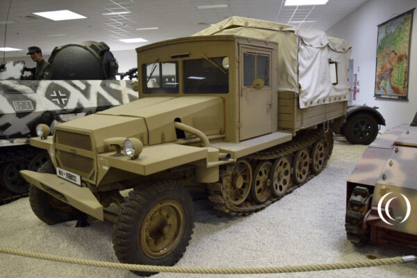 Sdkfz 11 Einheits (1945)
